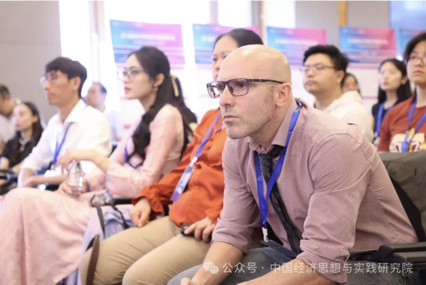Dr Francesco Macheda Presented at the 7th International Conference on Government and Market Economy at Tsinghua University on Chinas Global Sustainable Development Path